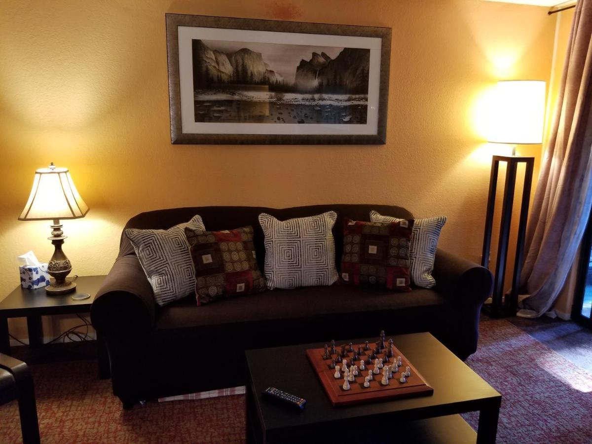 Lovely One Bedroom Condo With Indoor Fireplace. Federal Way Esterno foto